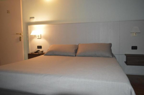 Отель Hotel La Valle  Вольта Мантована